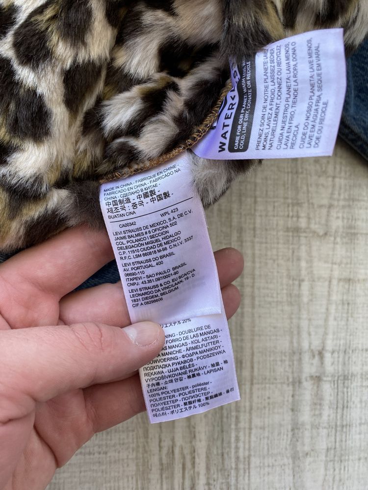 Жіноча джинсова куртка шерпа Levis sherpa leopard леопард двостороння