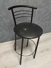 Барний стілець чорний