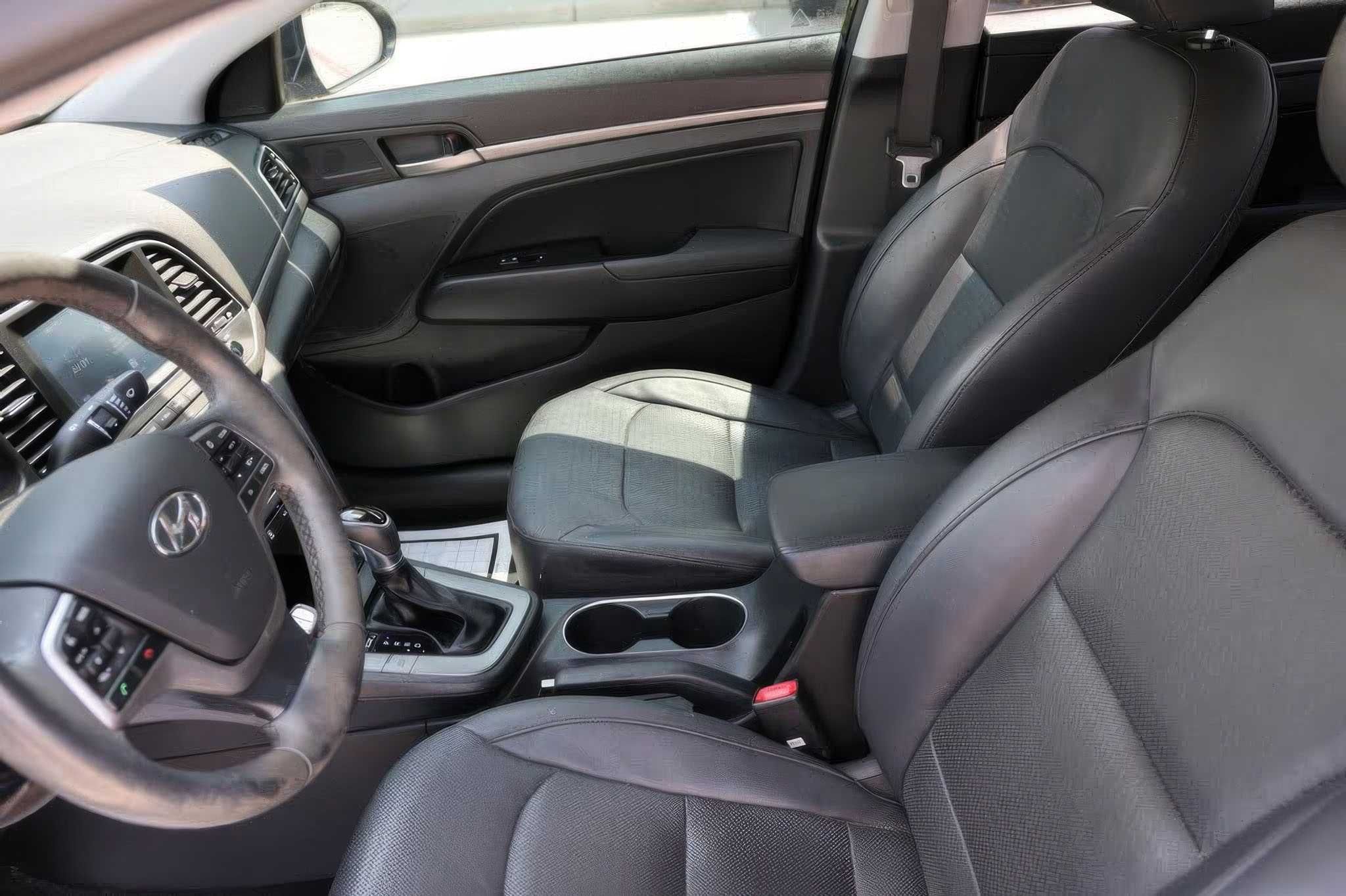 2017  Hyundai Elantra SE