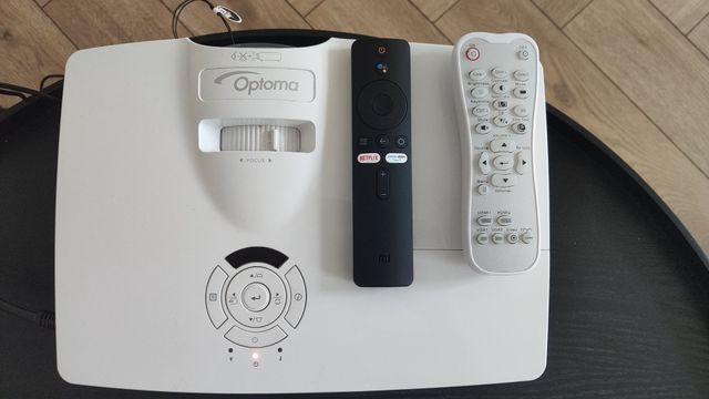 Projektor Optoma GT1080 Darbee DLP + Xiaomi Mi TV Stick
