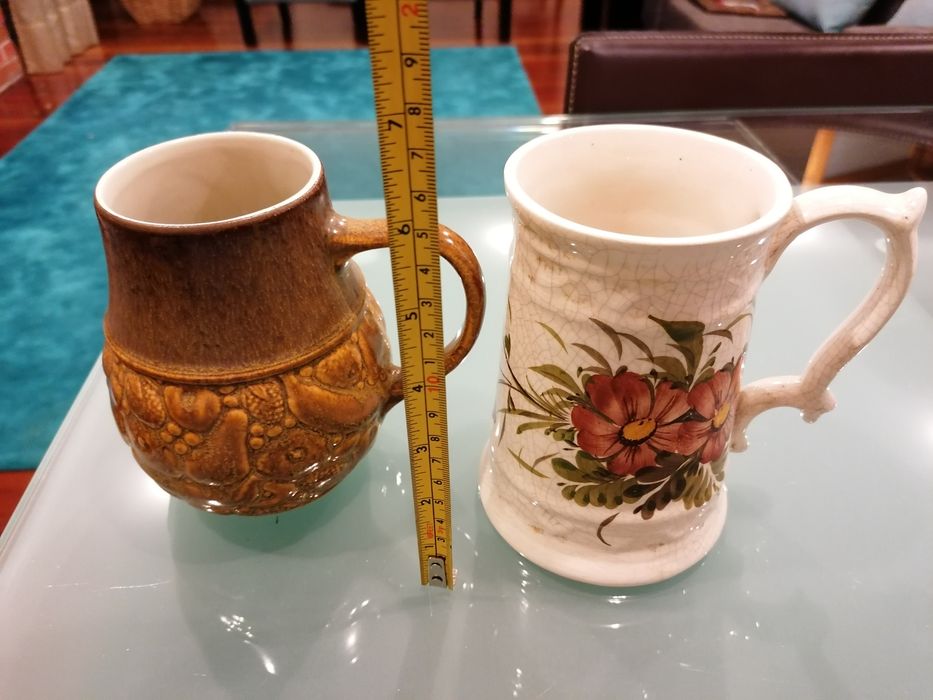 caneca branca antiga