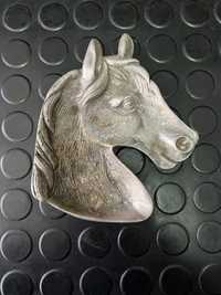 Cinzeiro cabeça de cavalo, em metal