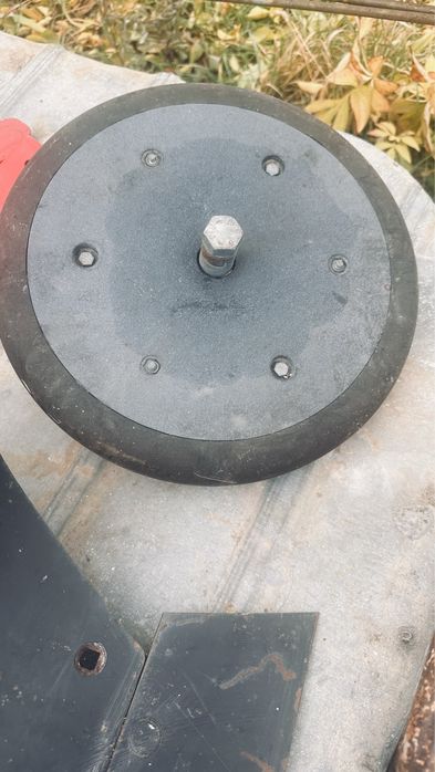 Колесо прикотуюче до сіялки