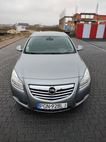 Opel Insignia sedan fajnie wyposażony
