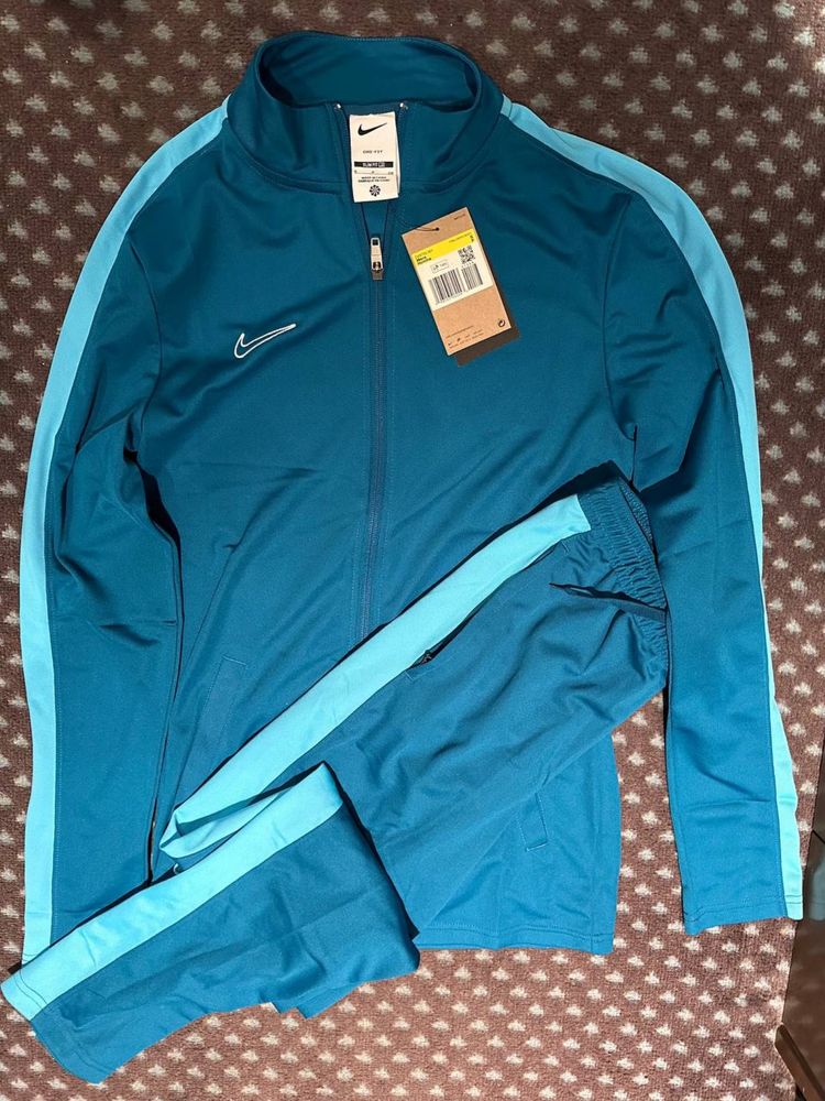 Nike Dri-fit спортивний костюм (s)