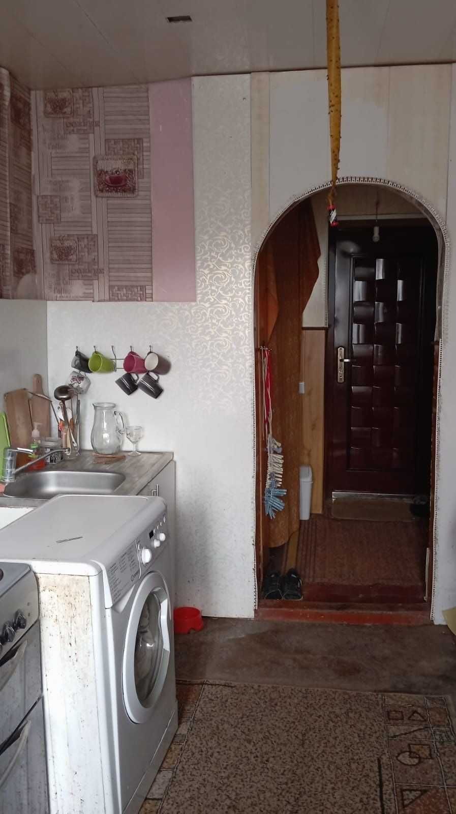 р Продається 2-кімнатна квартира з індивідуальним опаленням