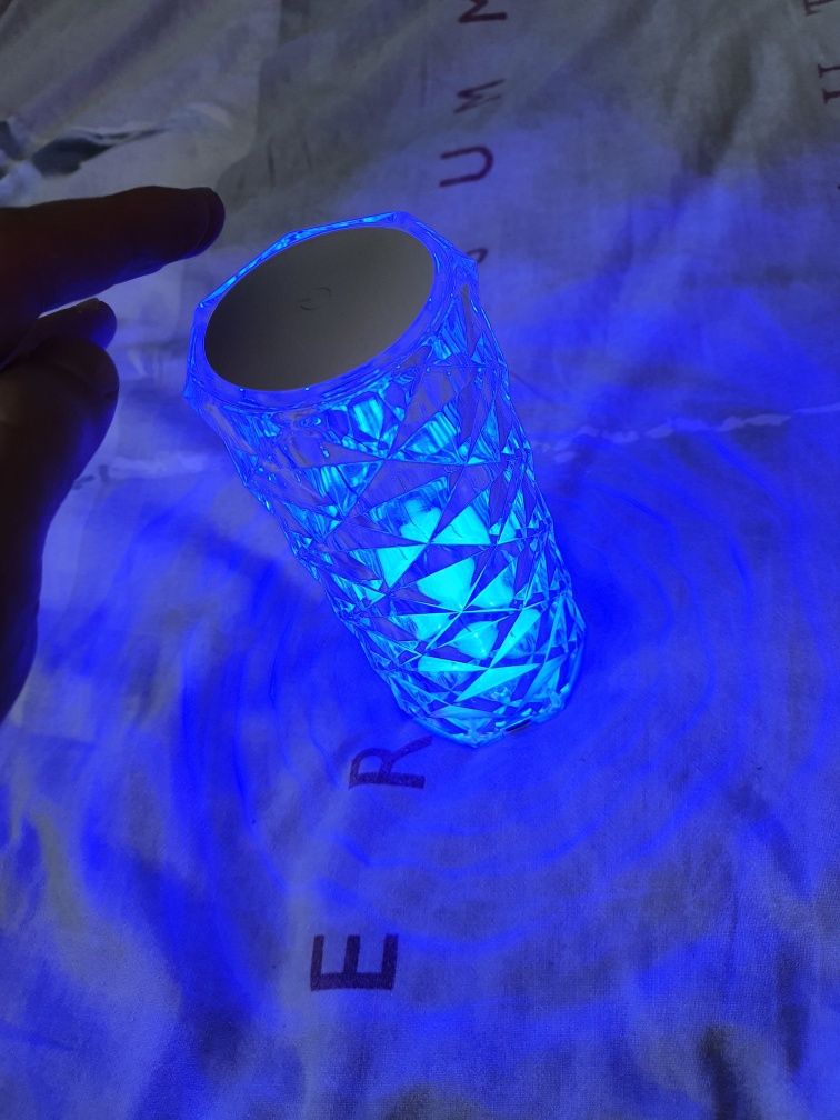 Lampa kryształowa na stół