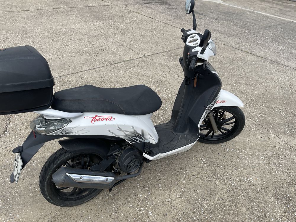 Scooter 125cc como nova