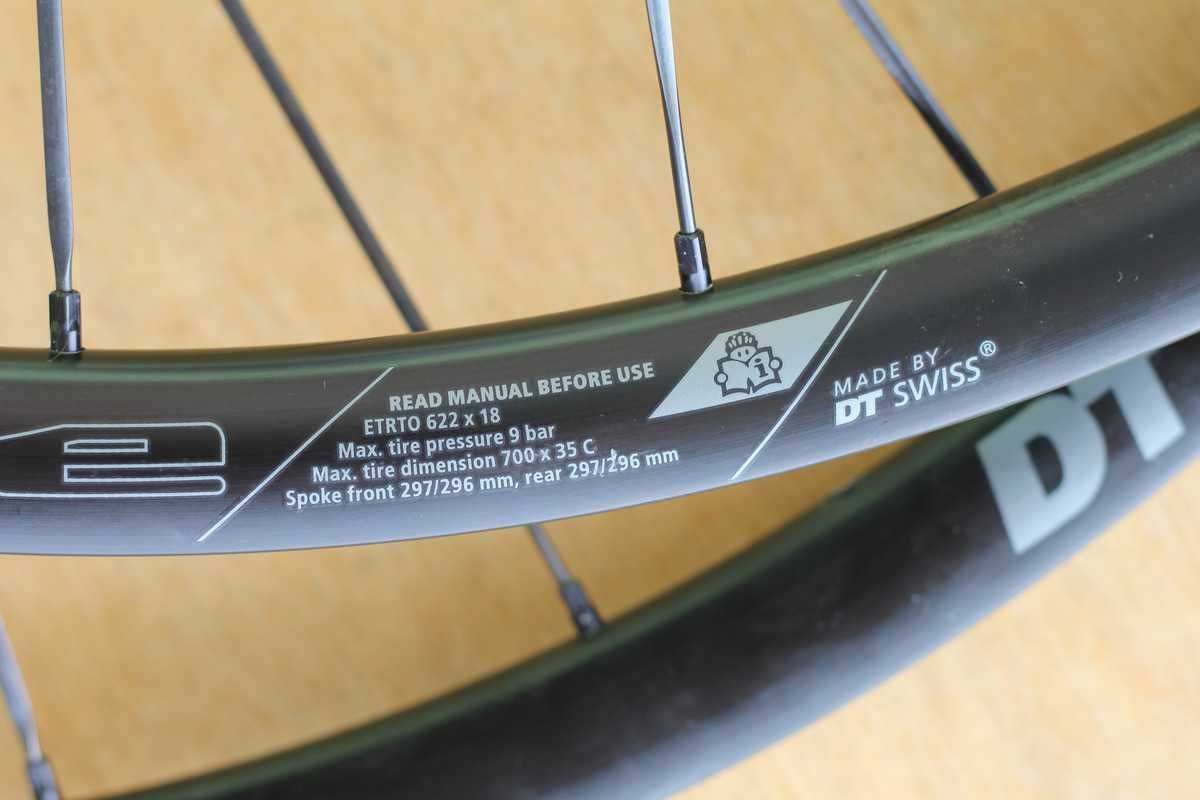 Колеса 28/700С: DT Swiss R32 Spline DB, TR, BMC