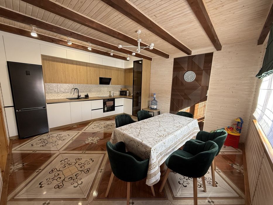 Оренда будинку в Карпатах.Котедж в Микуличині "Крістал Хаус".