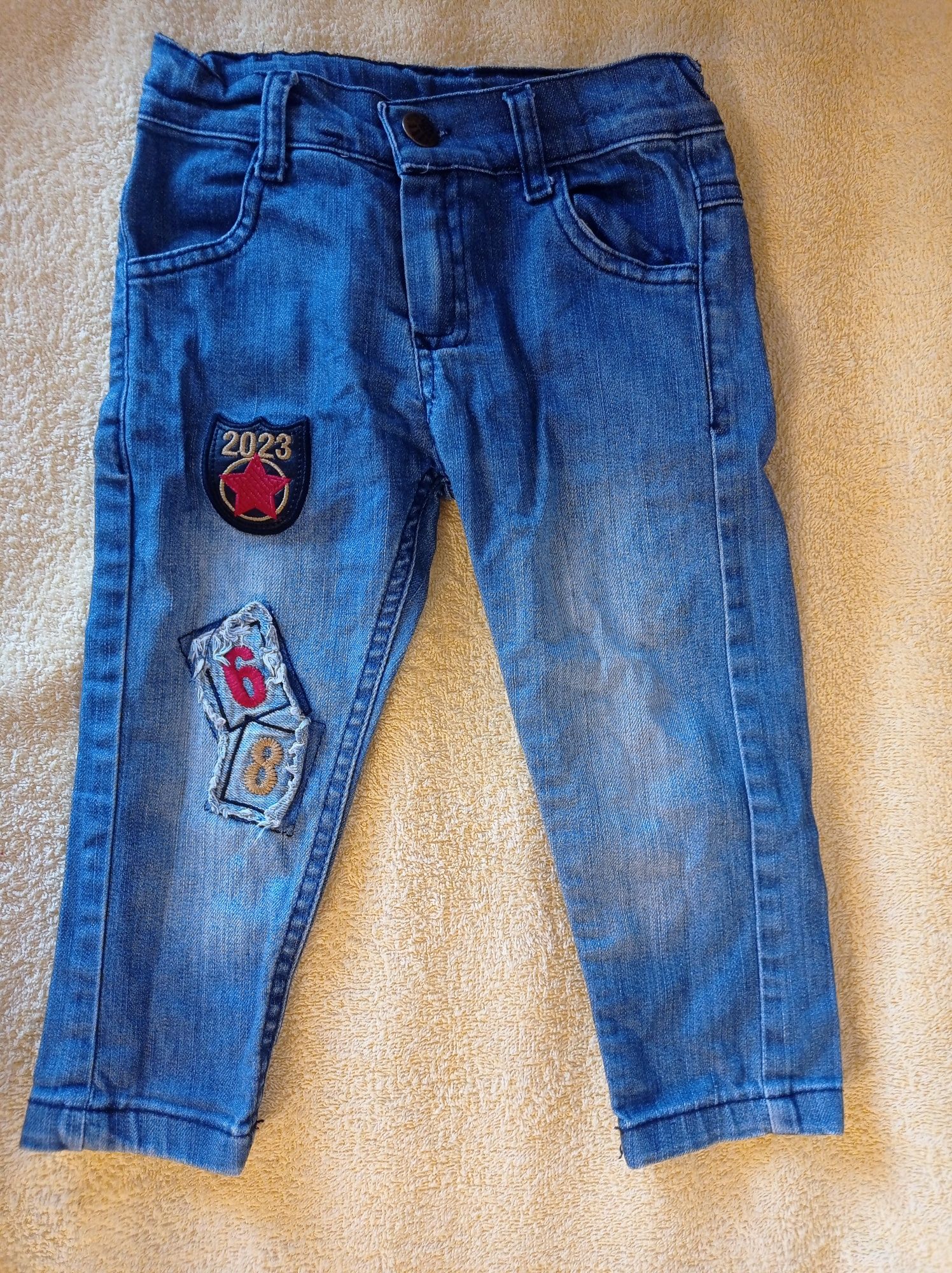 Детские джинсы на 1 годик