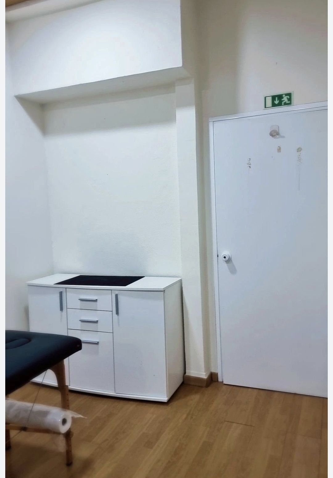 Aluga-se Gabinete