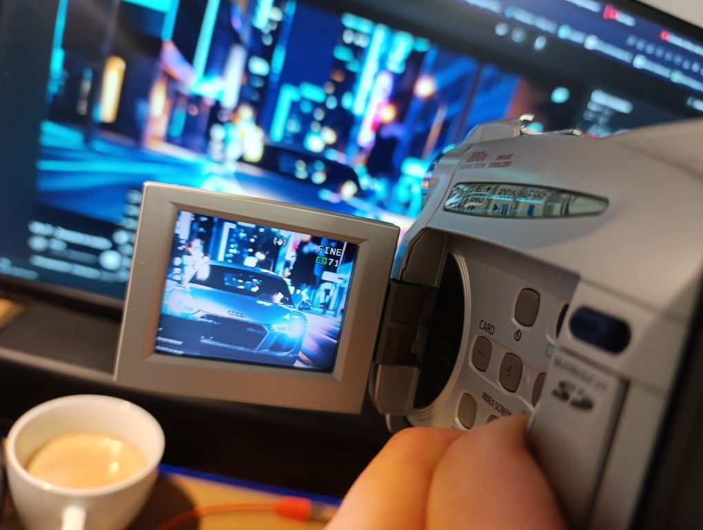 Kamera Canon MV425 stan idealny, jak nowa  , kolekcjonerski. Sprawna !