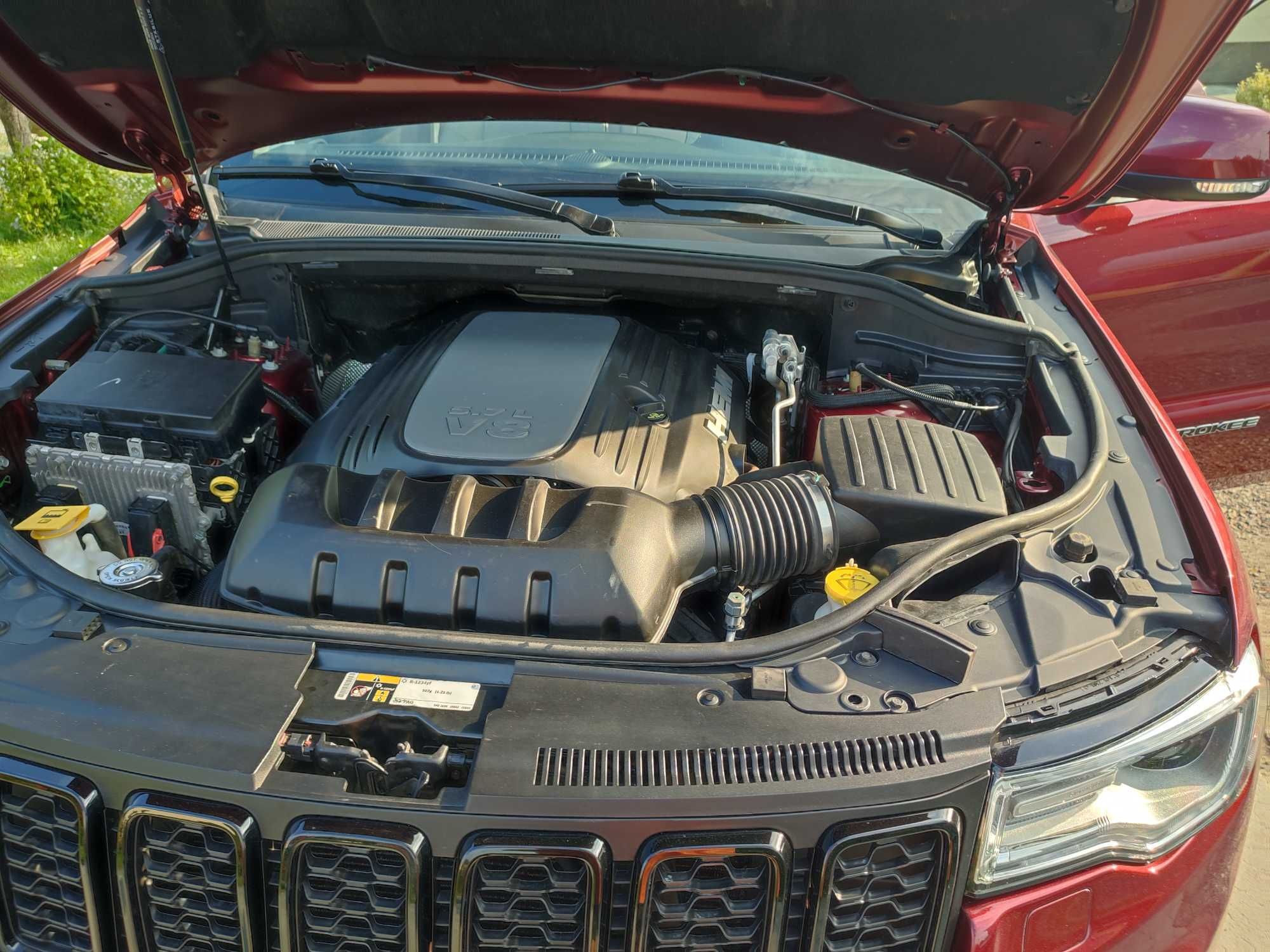 Jeep Grand Cherokee Summit 5,7 HEMI  // 2021 Rok