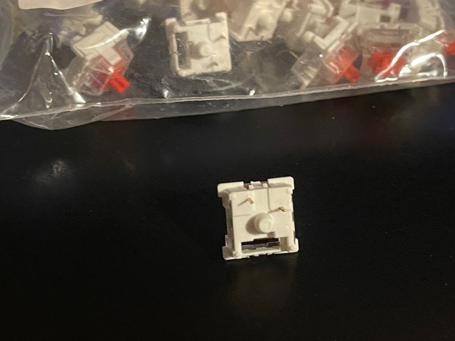 Світчі Outemu mx red червоні тихі RGB взаємозамінні cherry mx red pink