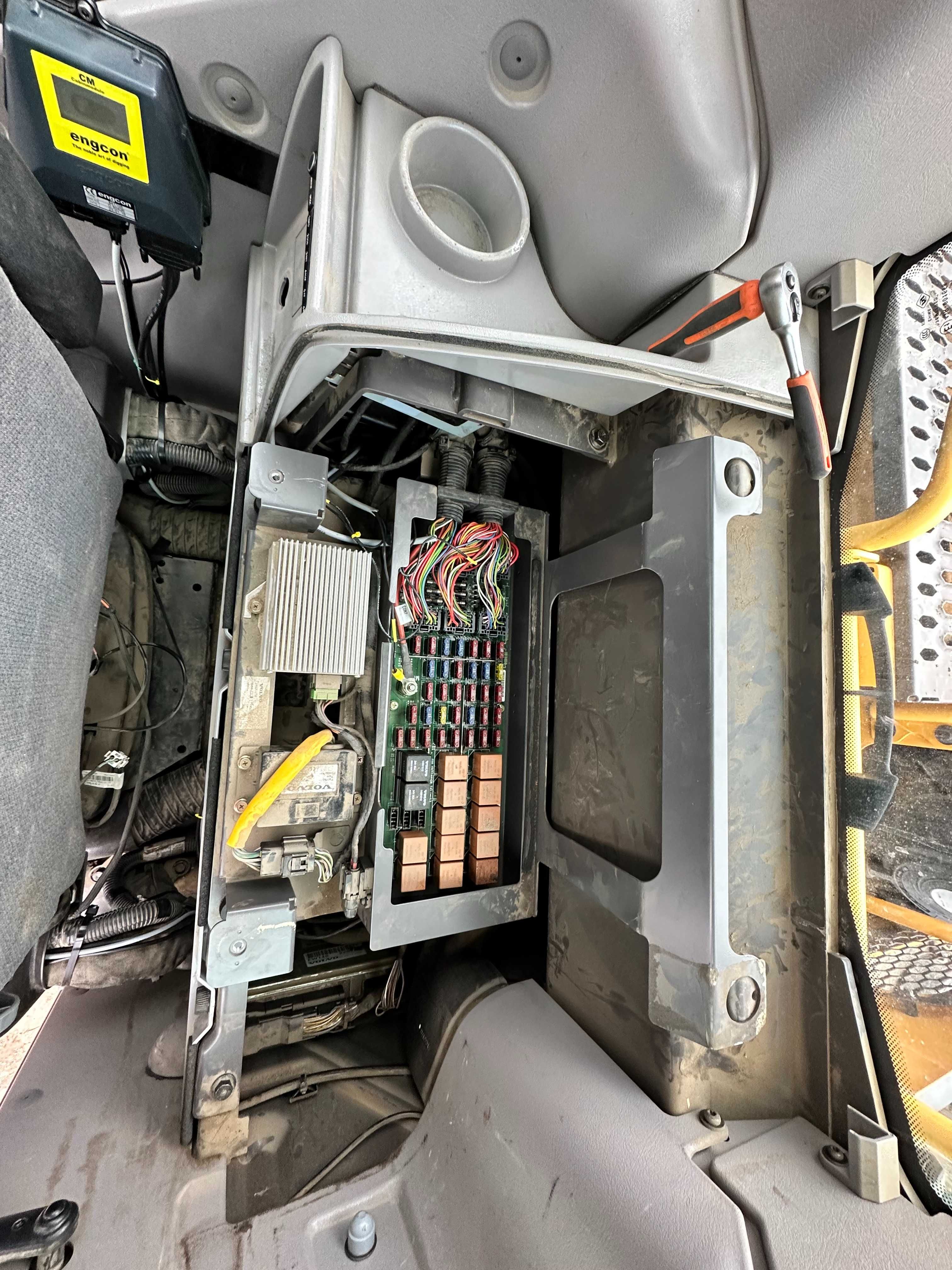 Engcon, Rototilt, SVAB programowanie sterowników, naprawy, adaptacje