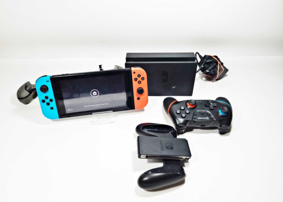 Konsola NINTENDO Switch Zestaw K&B Handel