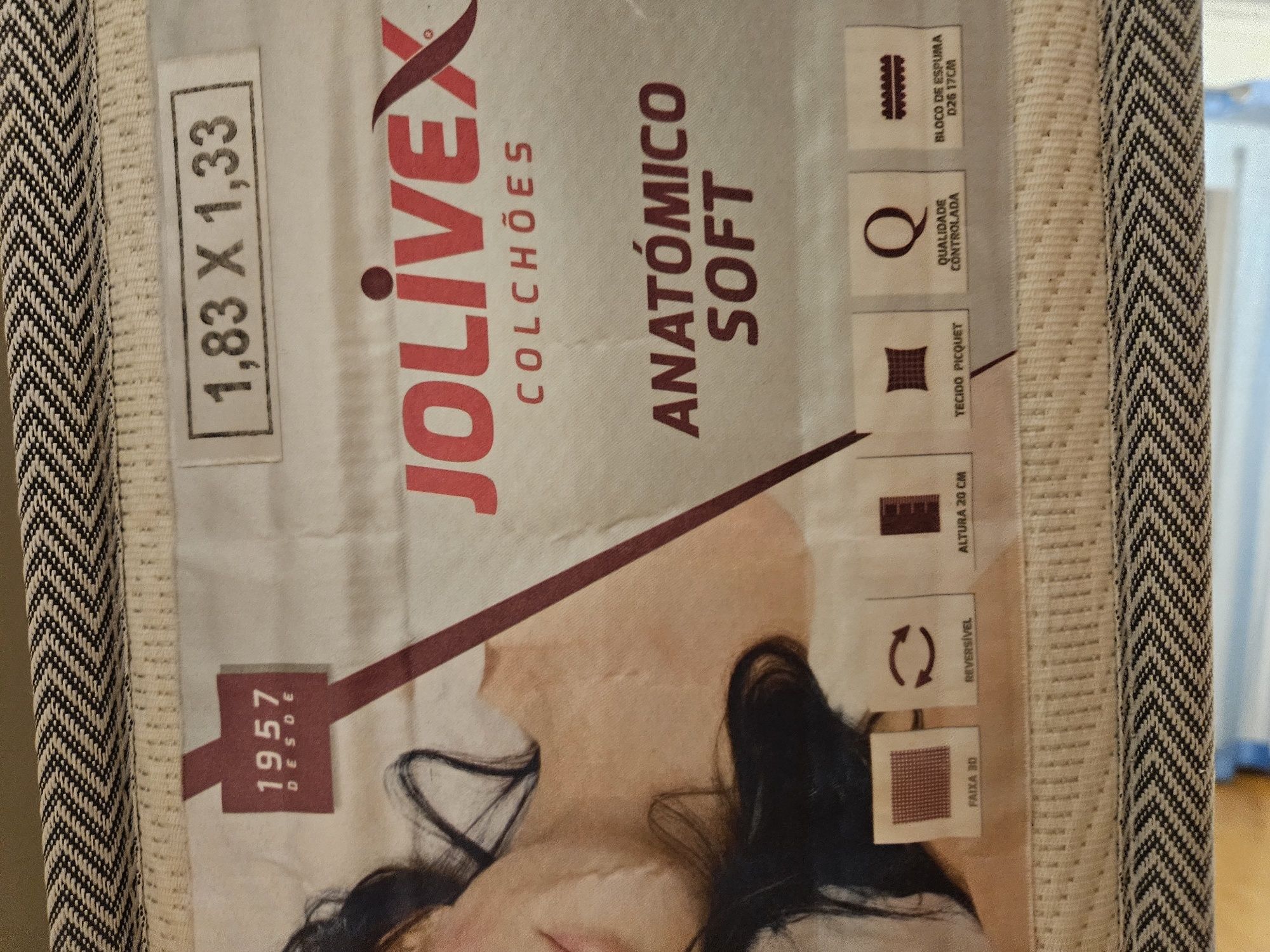 Colchão Jolivex em Esponja Ortopédico.
COLCHÕES
ANATÓMICO