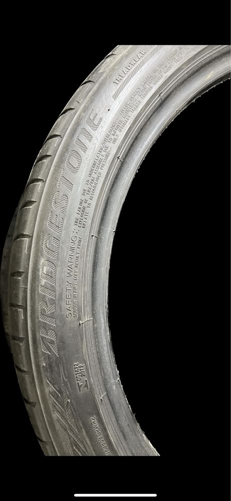 Bridgestone 235/40/19 r19 идеал лето Резина, покрышки,шины,колеса