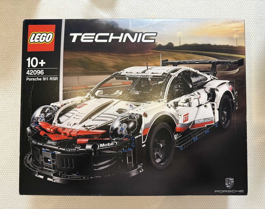 LEGO Technic Porsche 911 RSR (42096)
