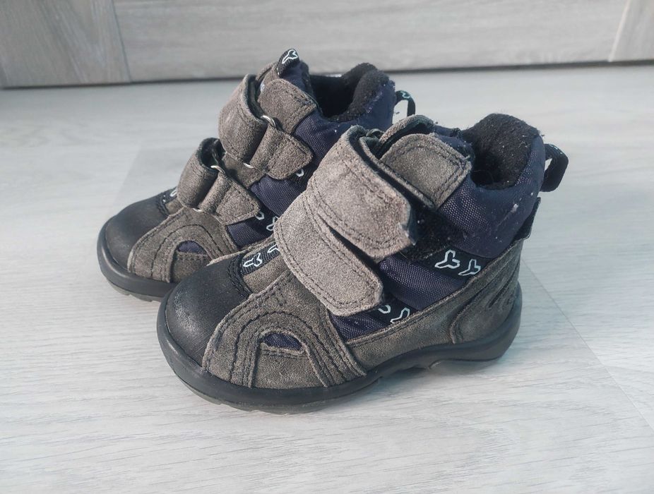 21 buty chłopięce śniegowce ocieplane kozaki