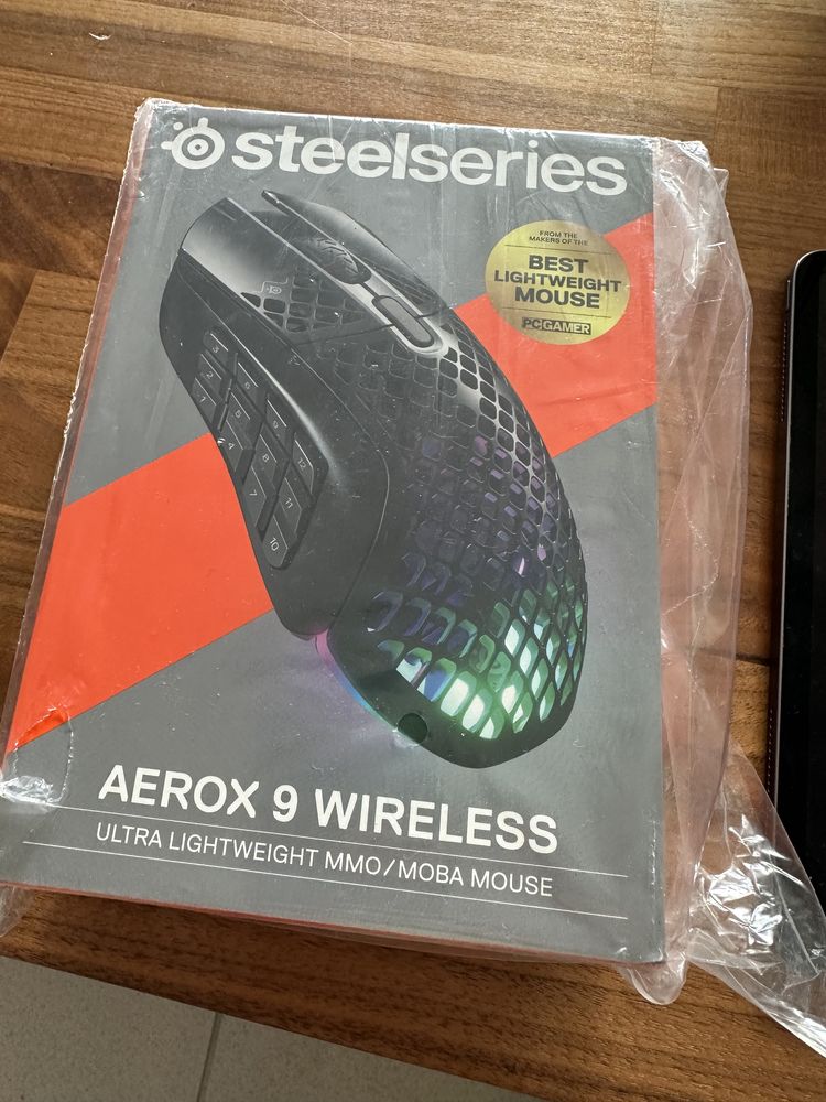 Nowa myszka dla graczy SteelSeries Aerox 9 Wireless Gw24m