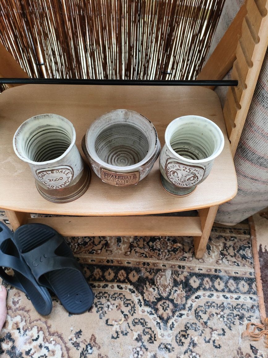 Ceramiczne stare puchary