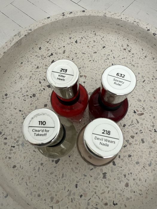 Sally Hansen Complete Salon Manicure zestaw nowych lakierów