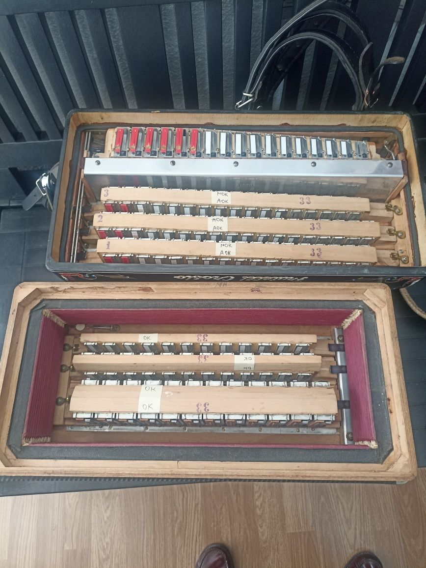 Acordeon Fratelli crosio 3 voz c/ cassoto