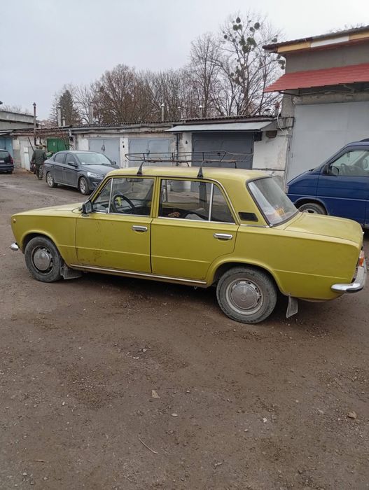 Продам ваз 21011
