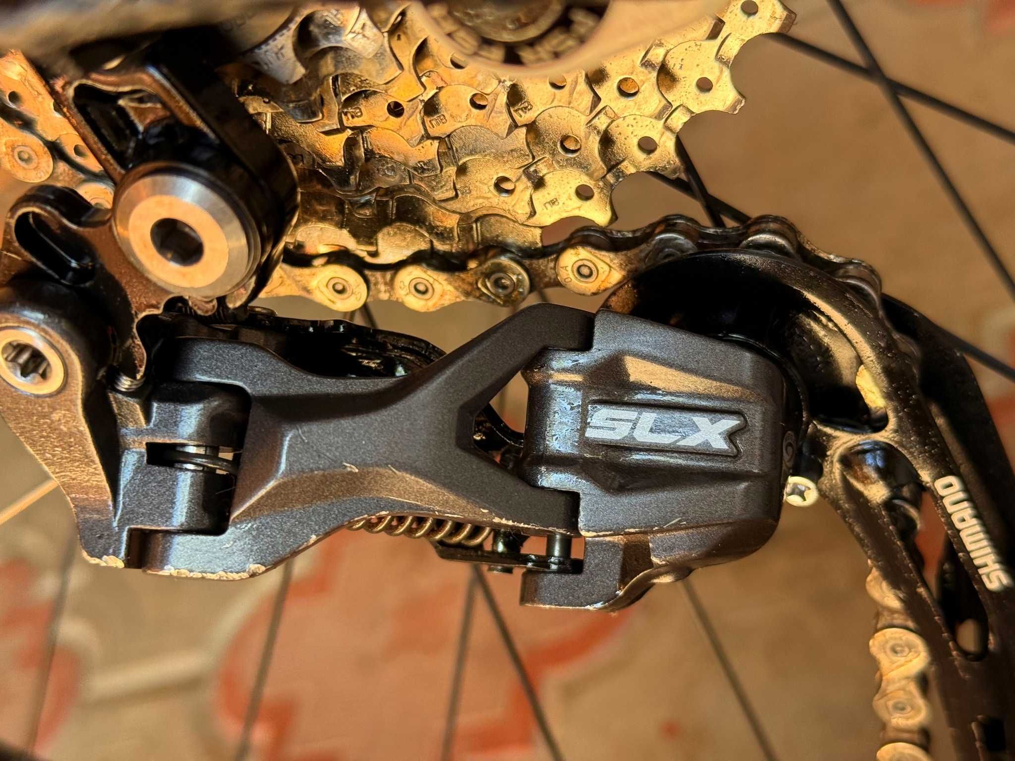 SPECIALIZED Myka 26"L" Shimano DEORE SLX, ROCK SHOX Воздух Germany
