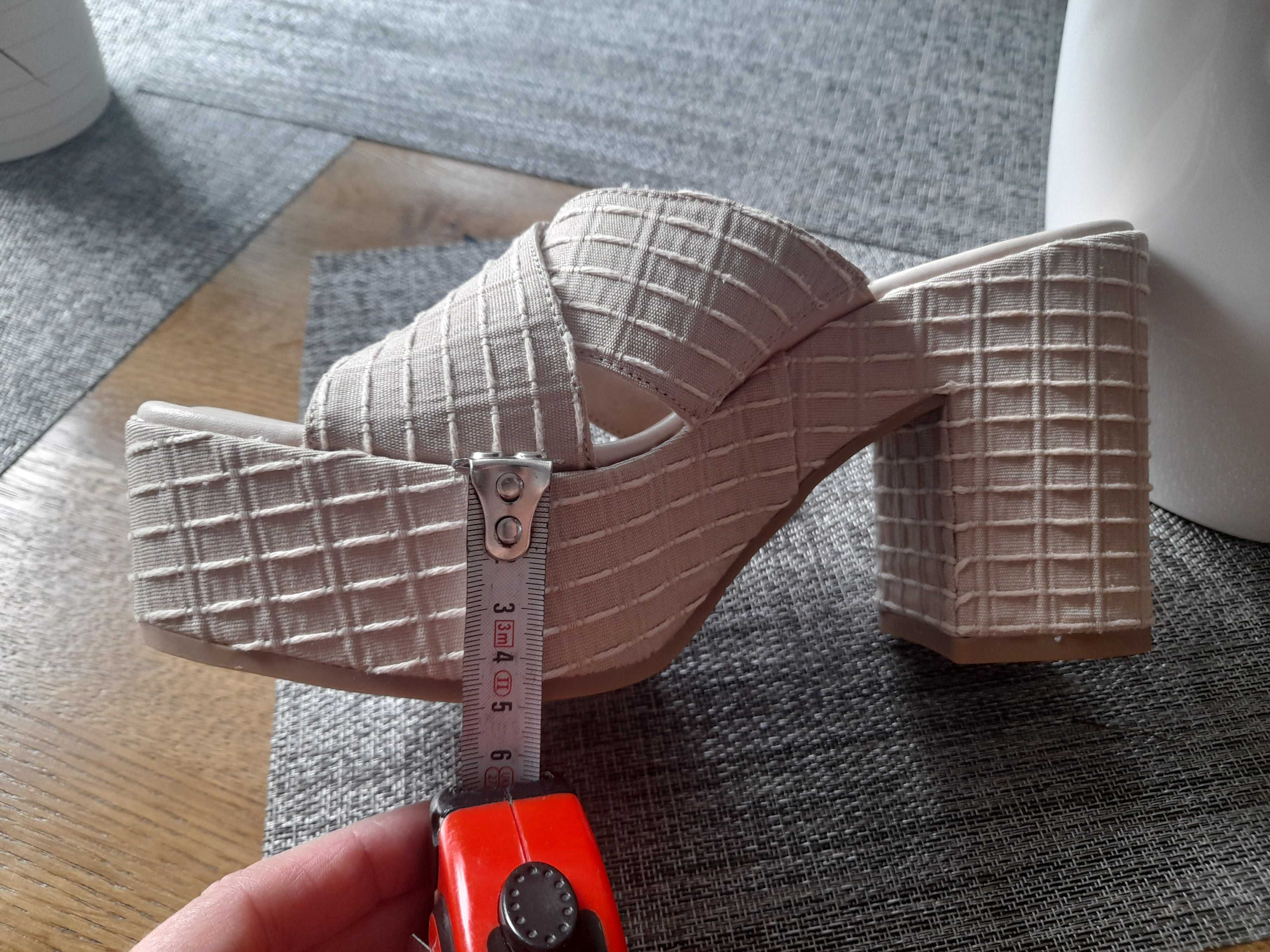 Nowe klapki Tamaris