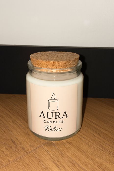 Ароматизовані свічки бренду AURA