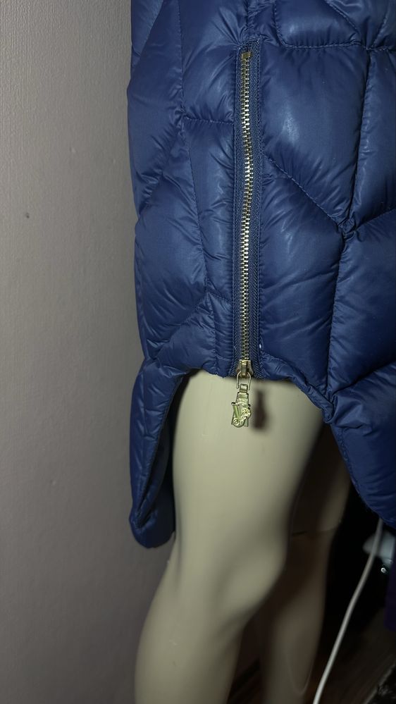 Versace jeans Італія  оригінал р.S тонкий пуховик пухове пальто