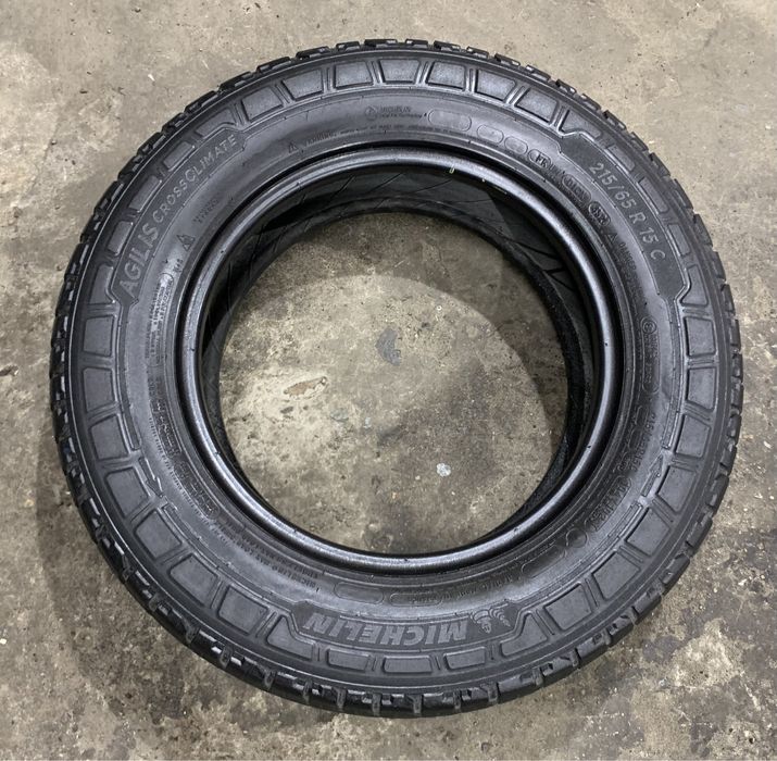 Шина одна Michelin Agilis CrossClimate 215/65 R16C одиночка