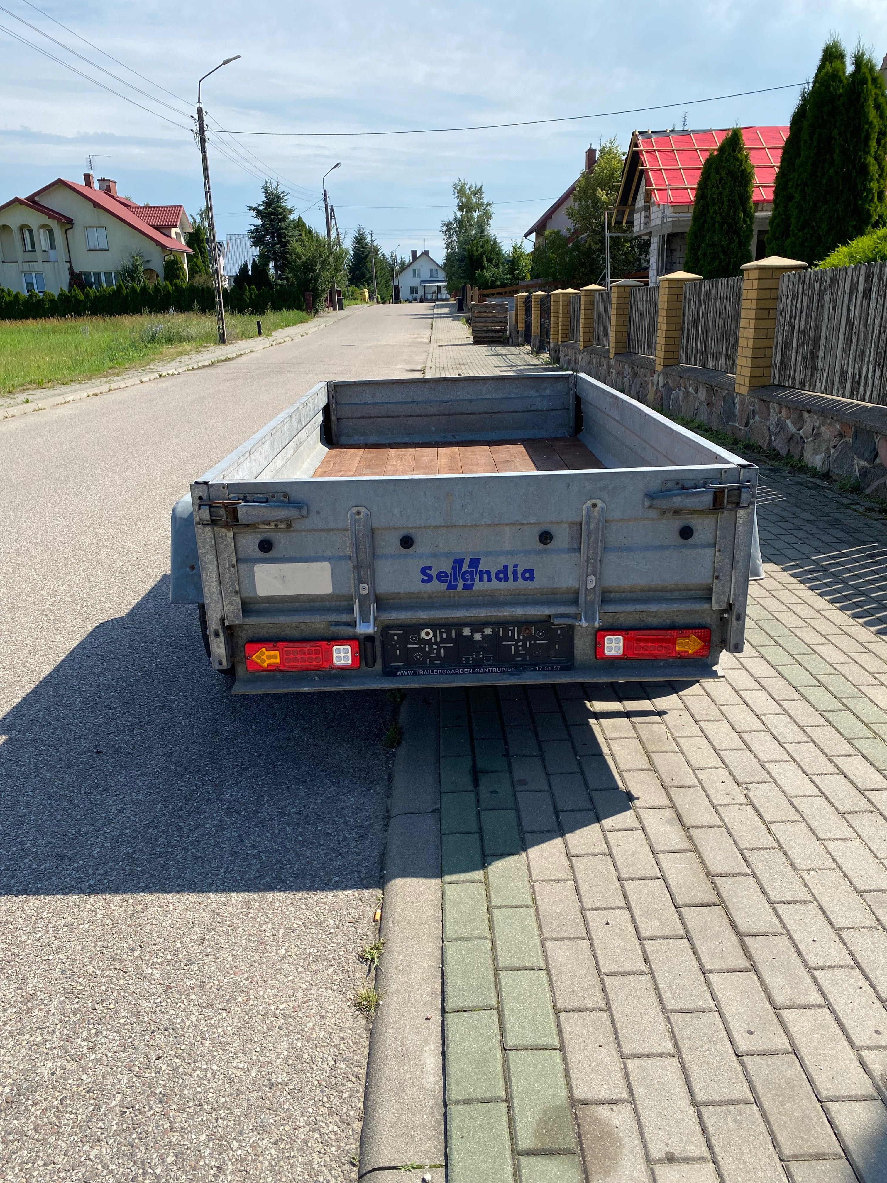 Przyczepka samochodowa Selandia 1400kg