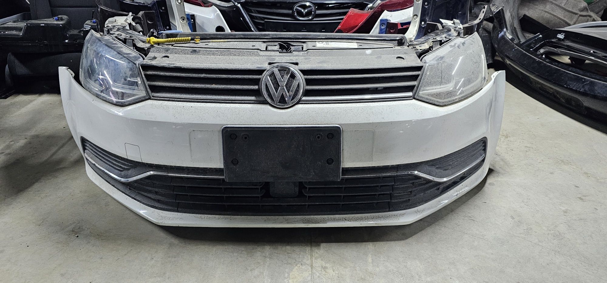 Бампер Фара Решітка Решётка VW Polo 6R  Cross Lift Поло 2014