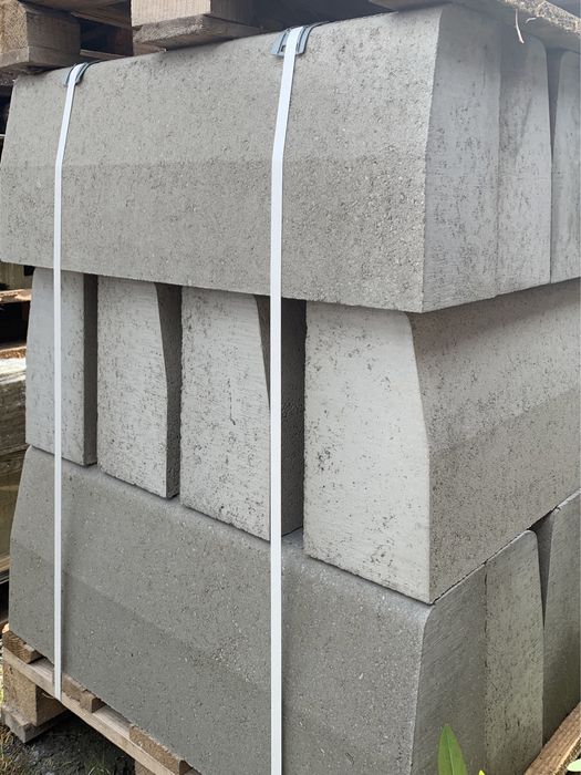 Дорожній бордюр 750х300х150 мм