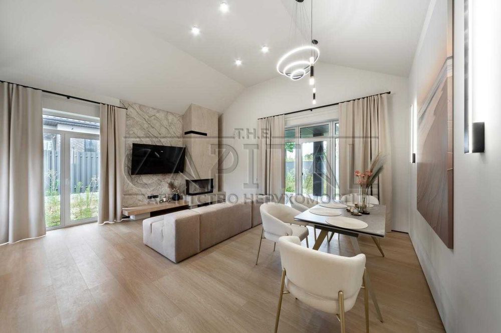 Продаж/Будинок/Чайки,Київ,265 000$,120 м² + тераса 25 м²