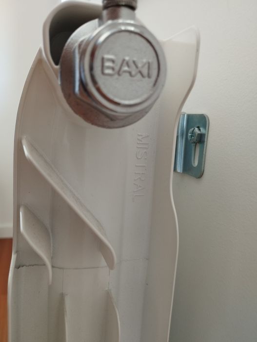 Radiadores Baxi mistral 70 com acessórios - Roca - aquecimento central