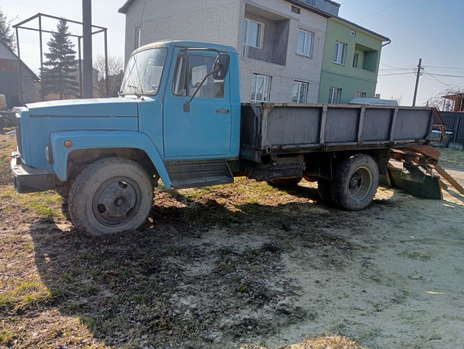 Газ 3307 майже евакуатор