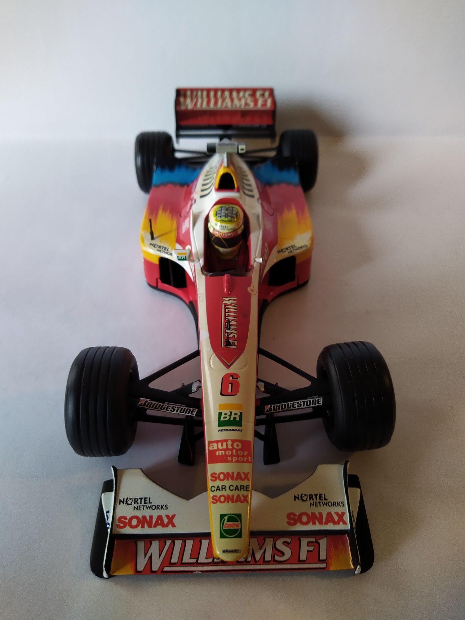 F1 Williams FW 21 Hot wheels Skala 1:18