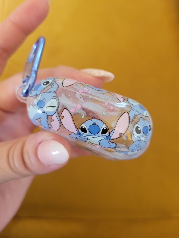 Etui na sluchawki Stitch