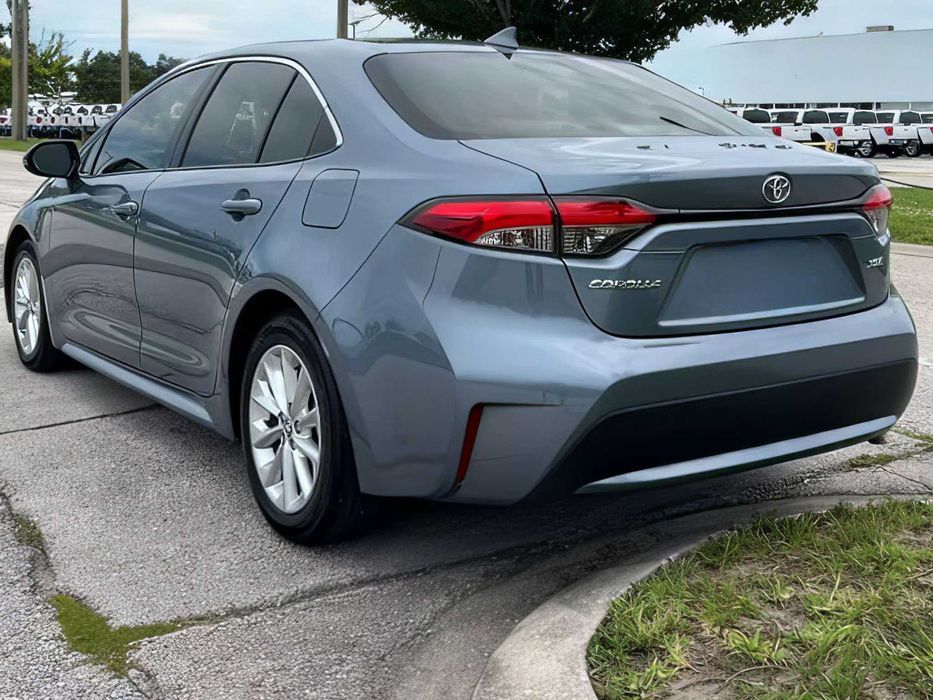 Toyota Corolla      2021