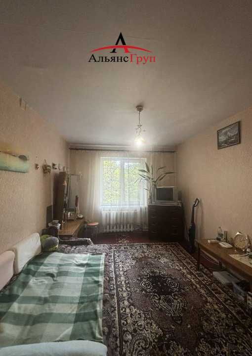 Продаж трикімнатної квартири