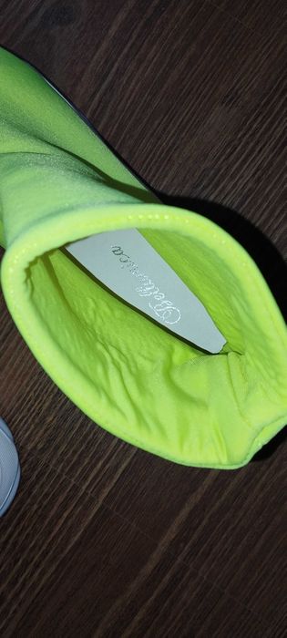 Крутезні кросівки- шкарпетки, яскравого  кольору,під бренд Баленсіага