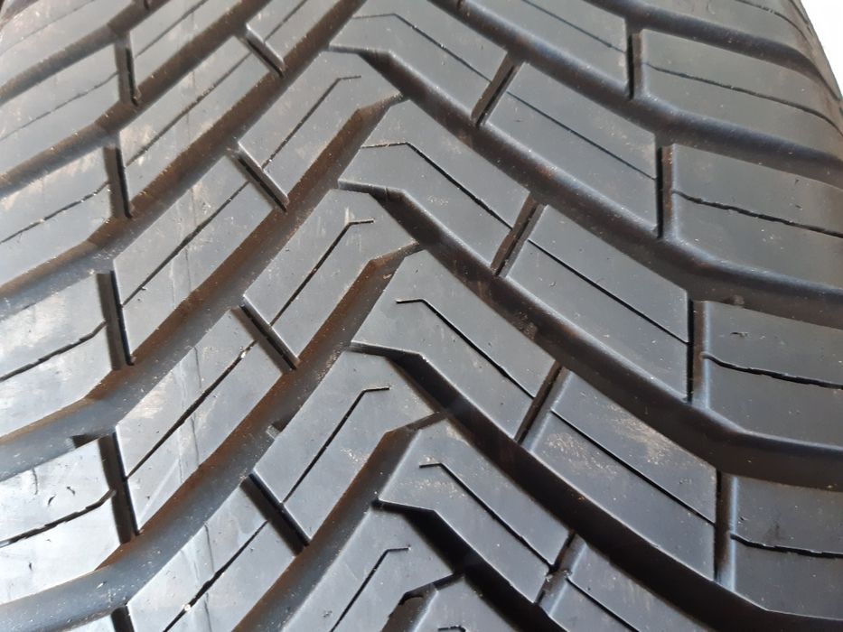 Całoroczne 235/55R19 Continental 2022r. 7mm Montaż