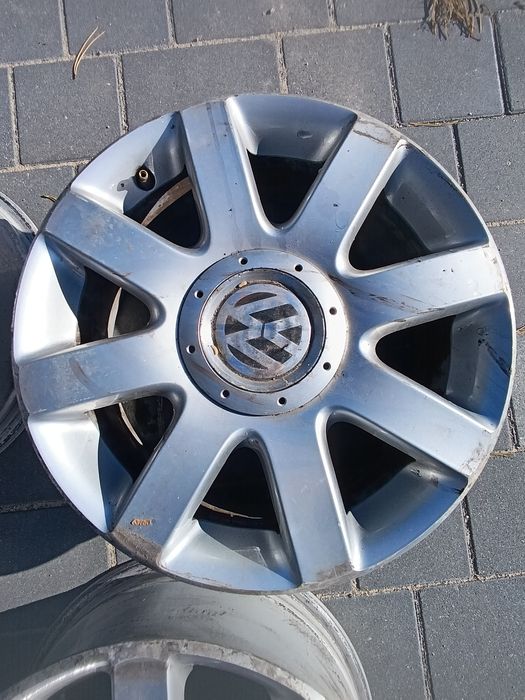 Oryginalne felgi aluminiowe od WV Golf MK6 16 cali
