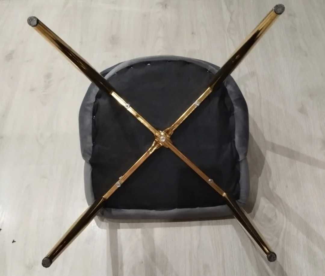 Conjunto 4 cadeiras estofadas