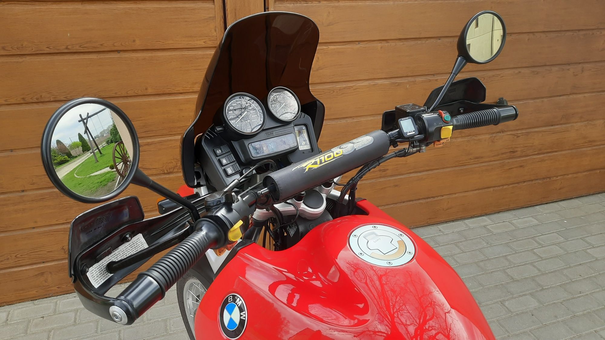 BMW GS 1100 z Niemiec zarejestrowana stan kolekcjonerski po serwisie